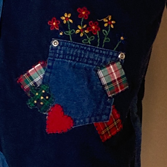 1980 Victoria Jones Navy Blue Vest with Embroidery Flowers and Patches Sz MEDIUM - Picture 2 of 7